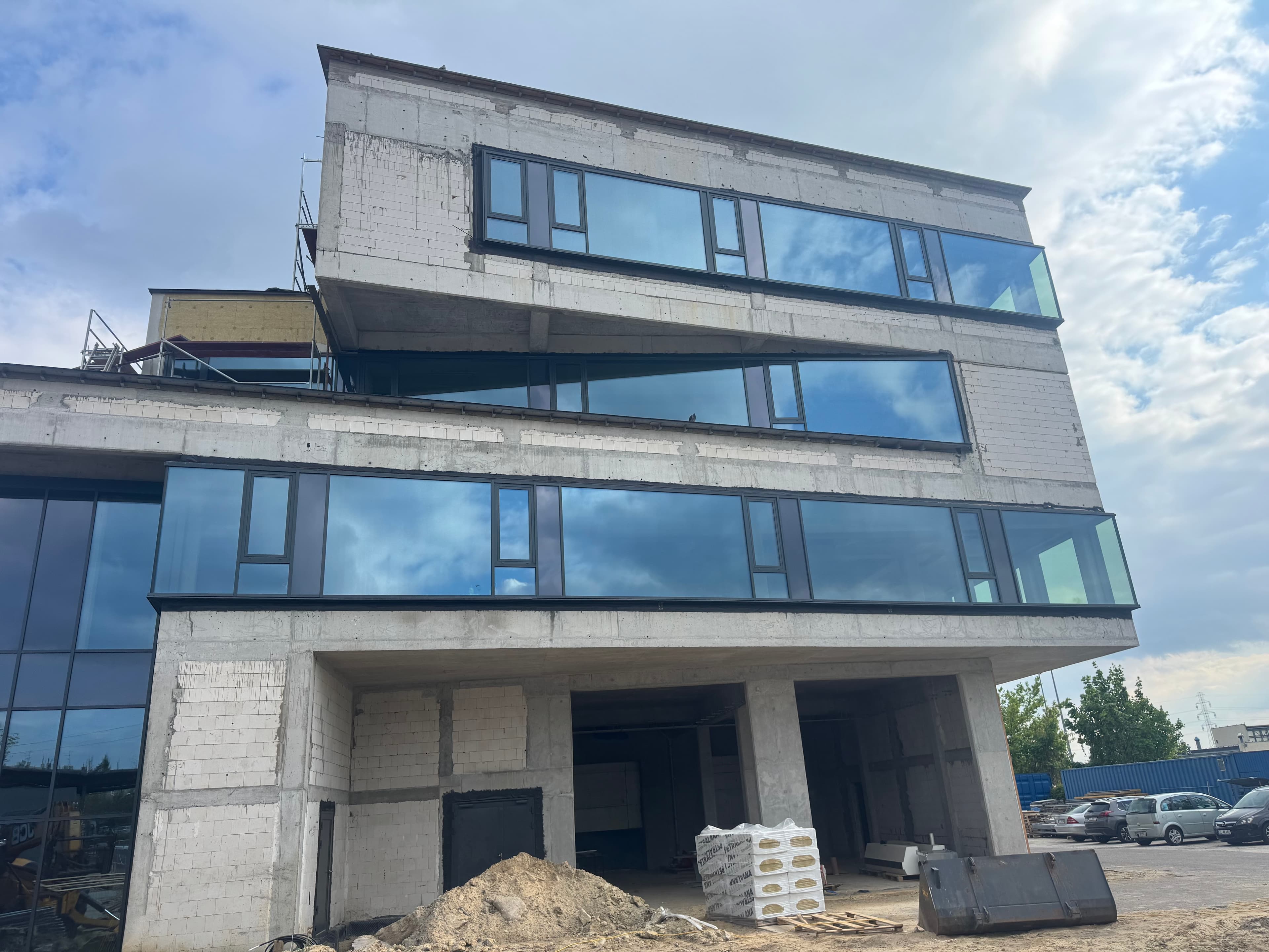 Mycie pobudowlane powierzchni szklanych